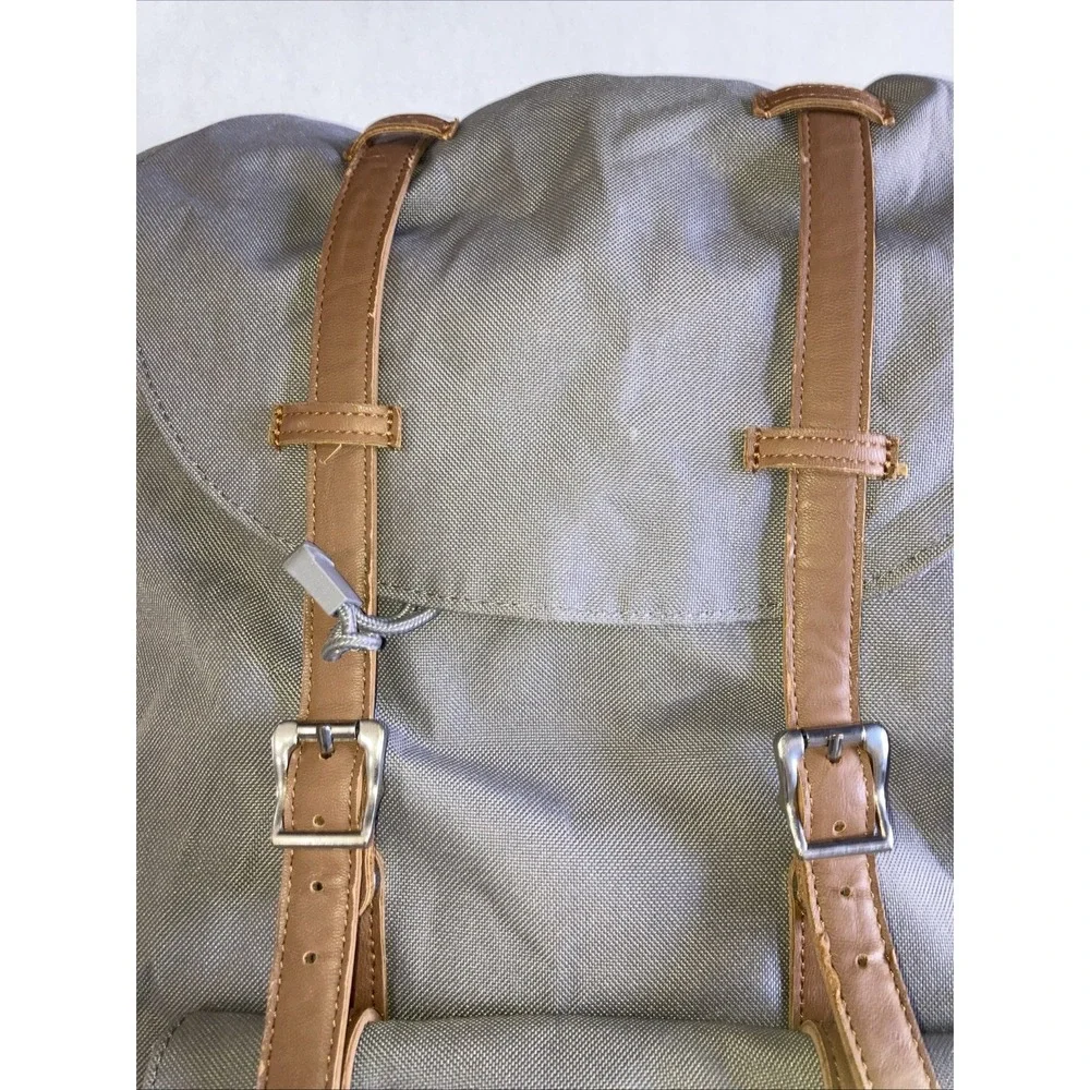 Herschel‎ Little America Mid Laptop Backpack Grey & Red/White Stripe Lining